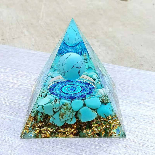 Orgonite Pyramide Turquoise 6cm